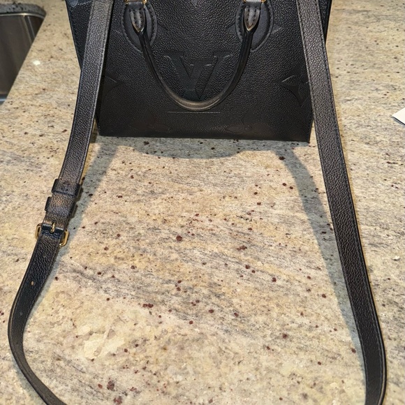 Louis Vuitton Onthego BB - Picture 6 of 7